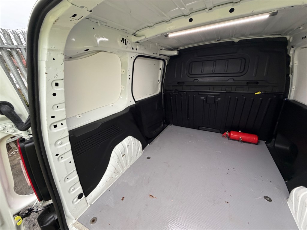 Used Peugeot Partner 2021 for sale - 77988846: Photo 31