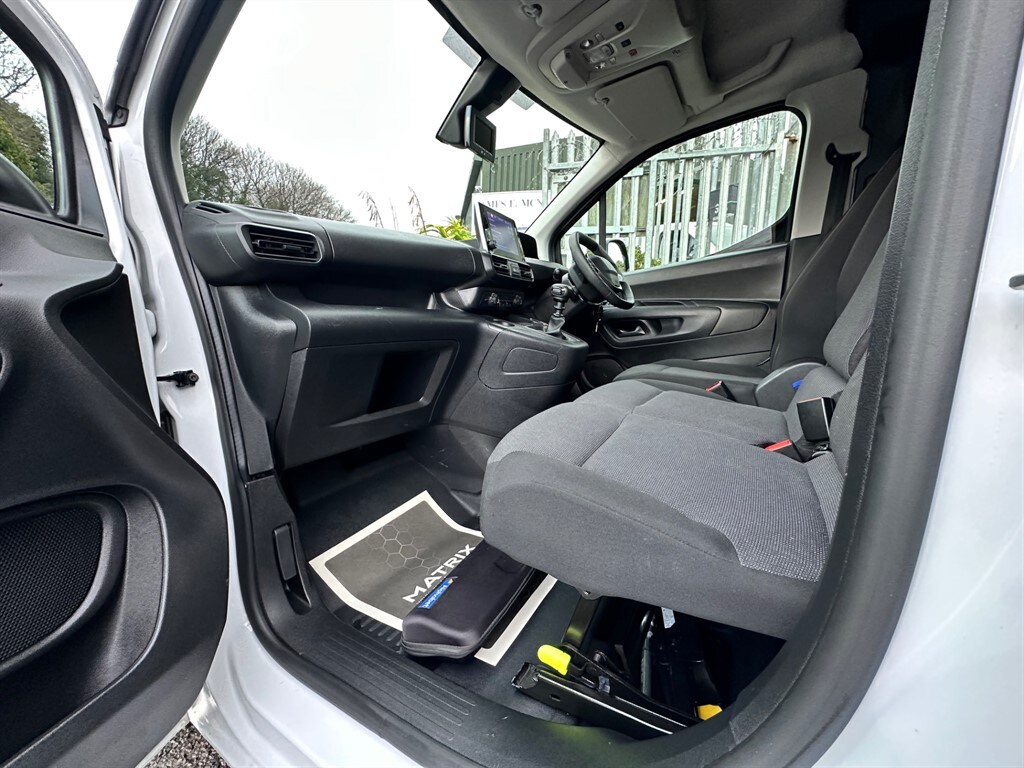 Used Peugeot Partner 2022 for sale - 77256631: Photo 42