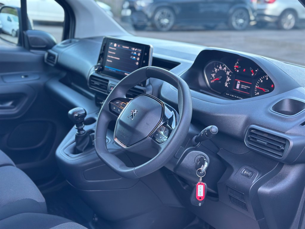 Used Peugeot Partner 2022 for sale - 76696730: Photo 23