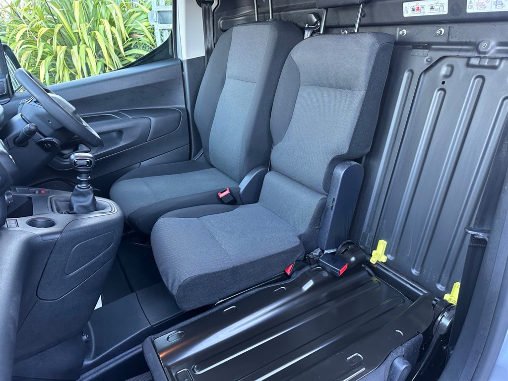 Used Peugeot Partner 2022 for sale - 76696730: Photo 29