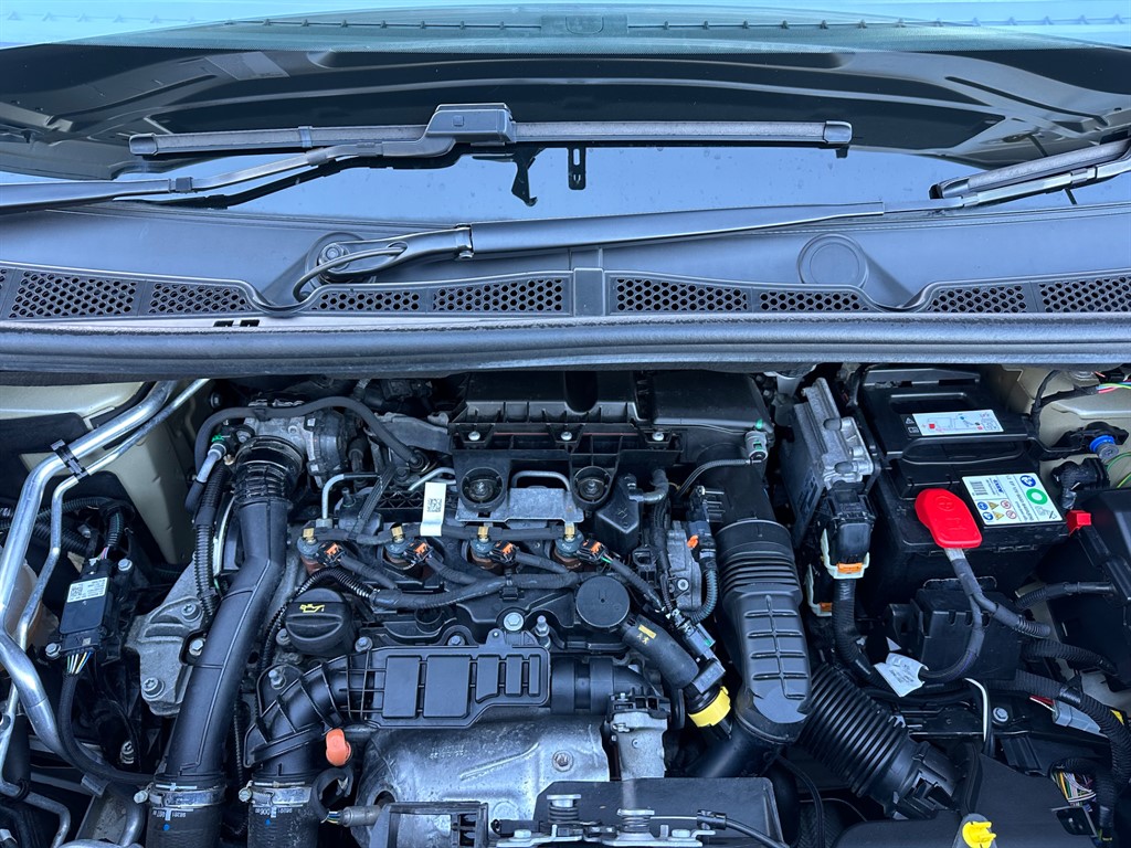 Used Peugeot Partner 2022 for sale - 76696730: Photo 32