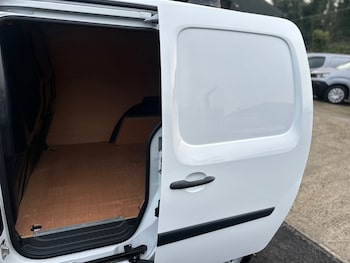 Used Renault Kangoo 2020 for sale - 76915327: Photo