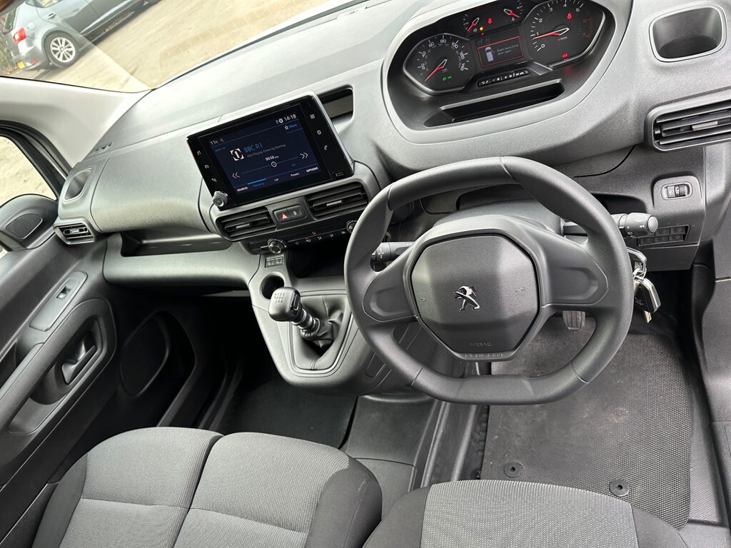 Used Peugeot Partner 2022 for sale - 76420710: Photo 16