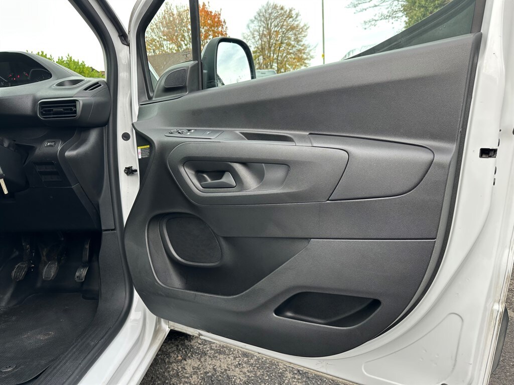 Used Peugeot Partner 2022 for sale - 76420710: Photo 21