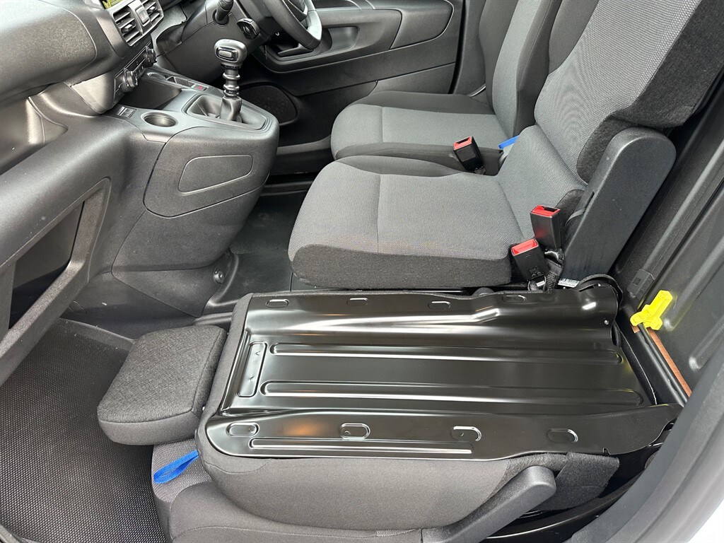 Used Peugeot Partner 2022 for sale - 76420710: Photo 39