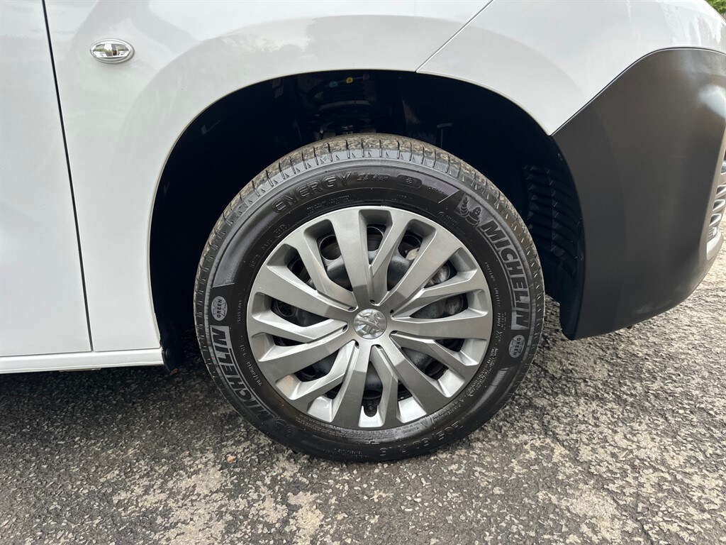 Used Peugeot Partner 2022 for sale - 76420710: Photo 42