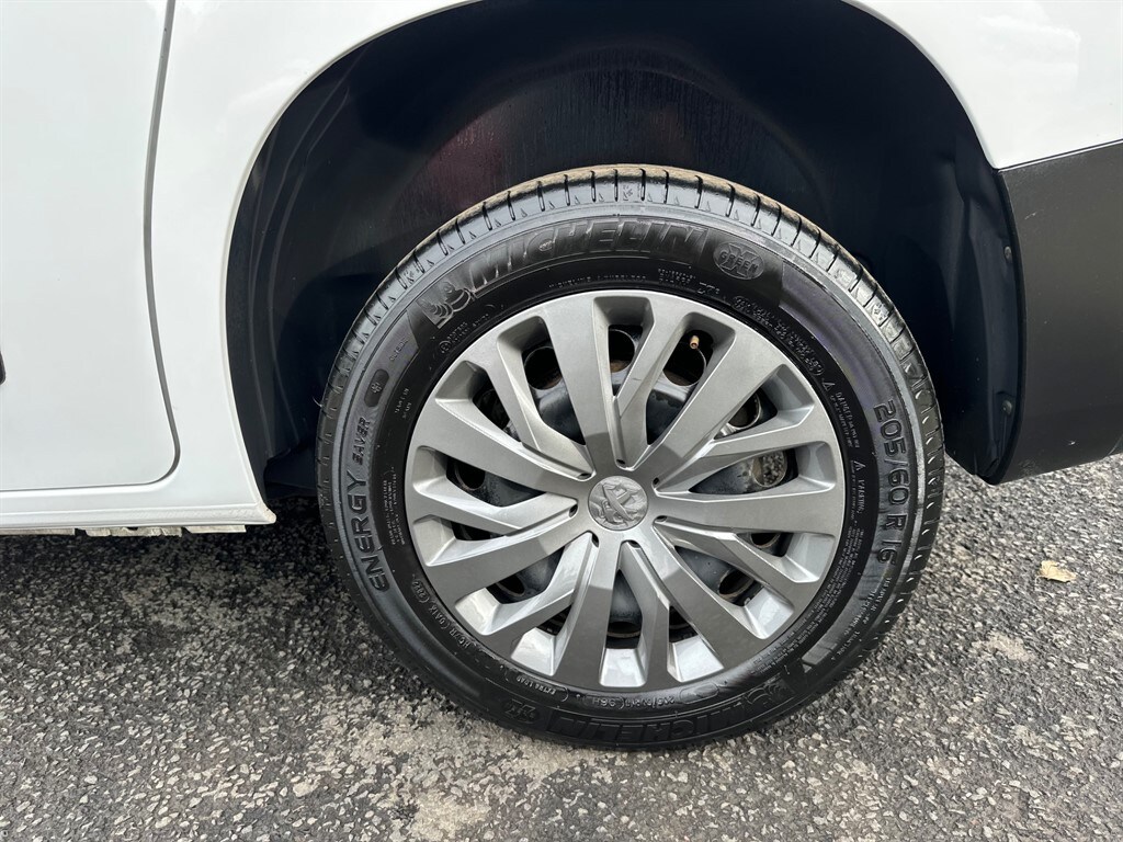 Used Peugeot Partner 2022 for sale - 76420710: Photo 44