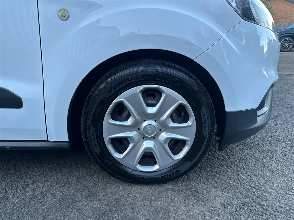 Used Ford Transit Courier 2019 for sale - 76420692: Photo 50