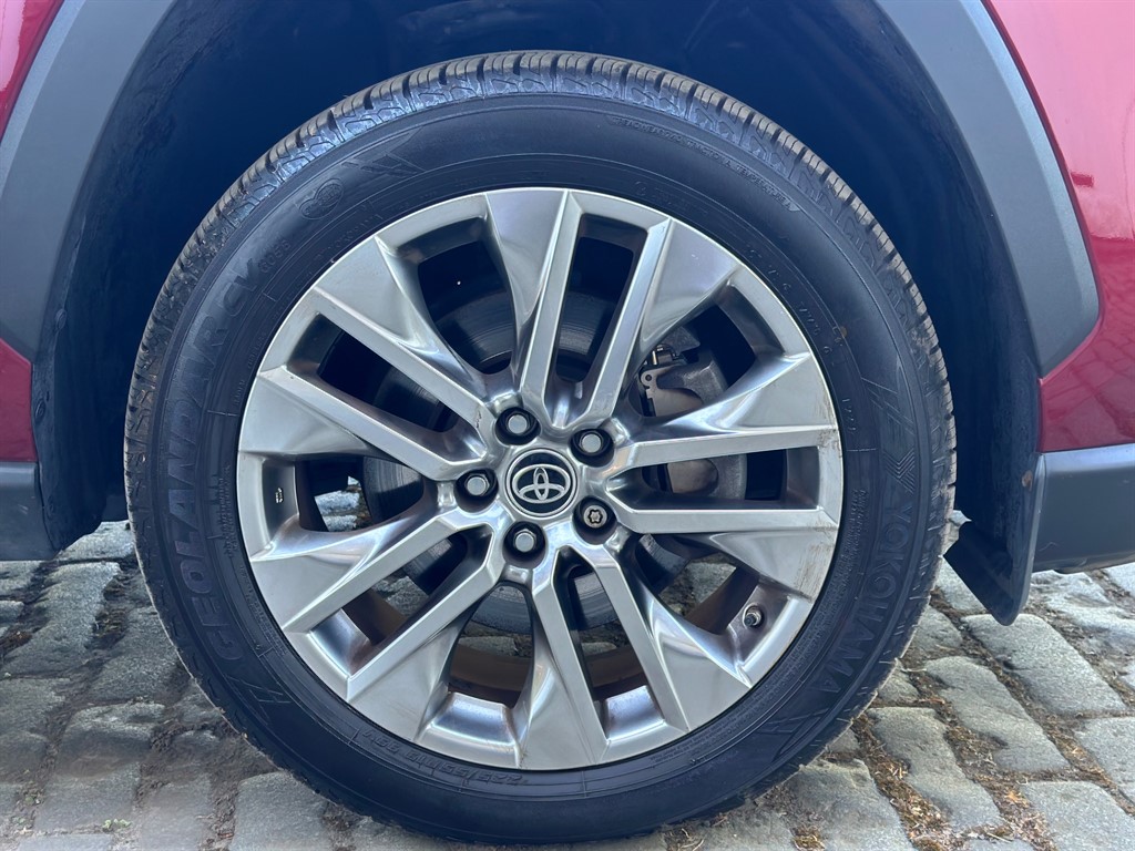 Used Toyota RAV4 2021 for sale - 76420730: Photo 11