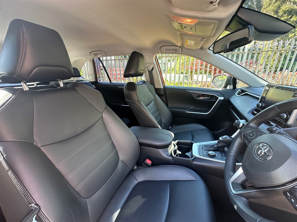 Used Toyota RAV4 2021 for sale - 76420730: Photo 15