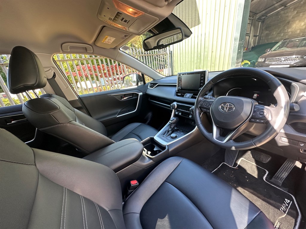 Used Toyota RAV4 2021 for sale - 76420730: Photo 17