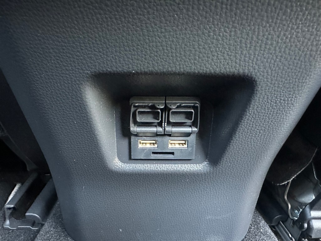 Used Toyota RAV4 2021 for sale - 76420730: Photo 29