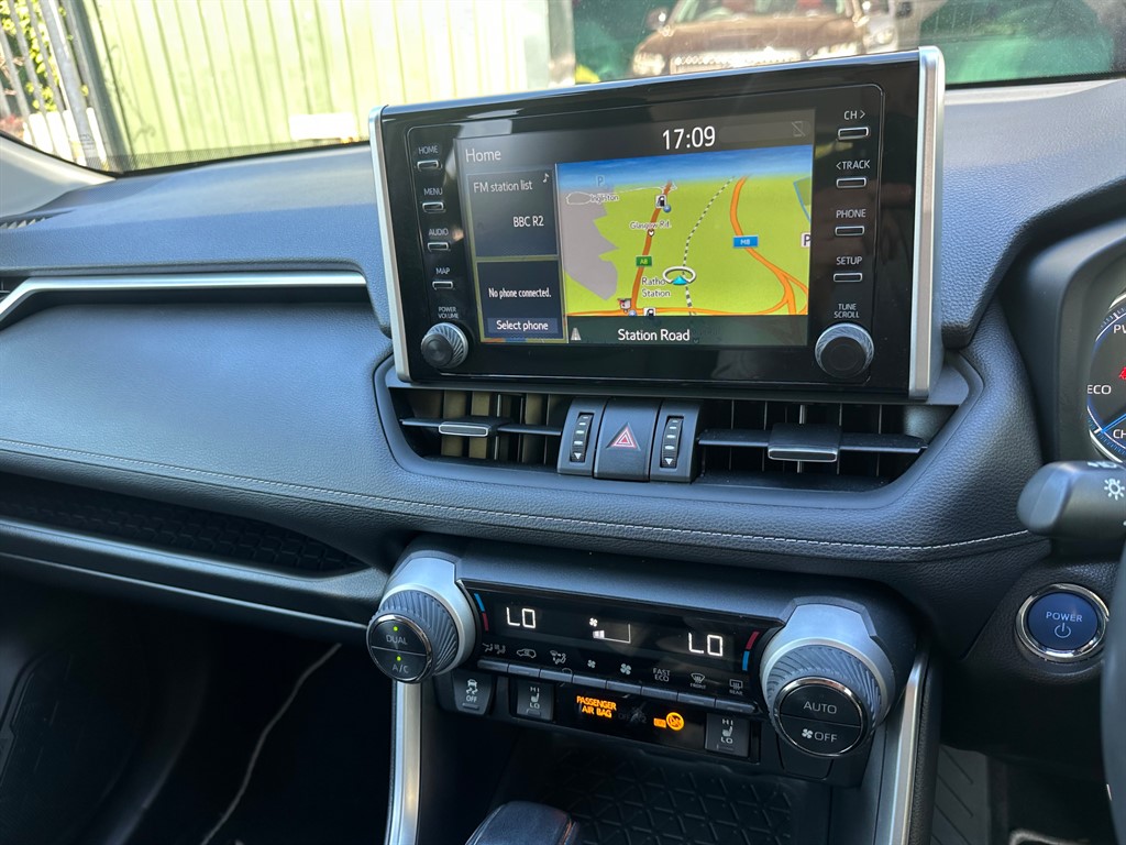 Used Toyota RAV4 2021 for sale - 76420730: Photo 44