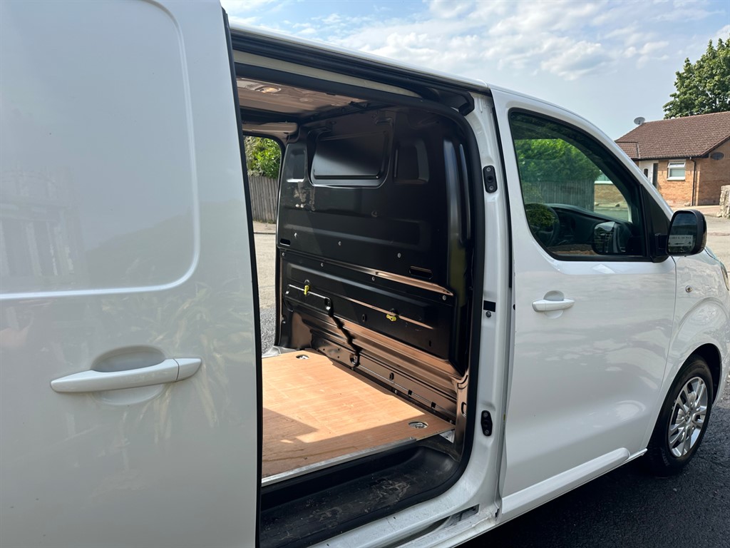 Used Vauxhall Vivaro 2022 for sale - 76420703: Photo 27