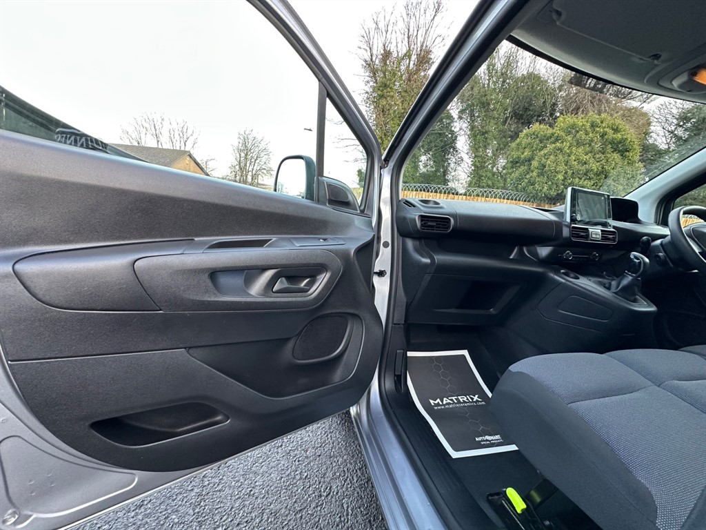 Used Peugeot Partner 2021 for sale - 76773660: Photo 31
