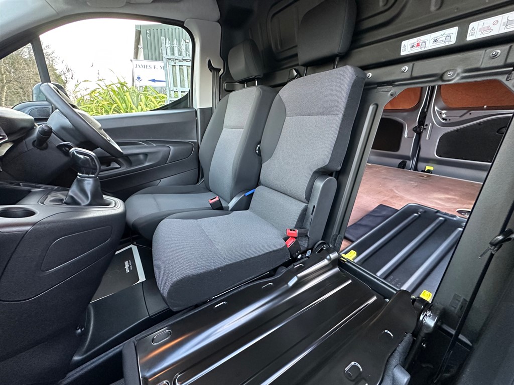 Used Peugeot Partner 2021 for sale - 76773660: Photo 38