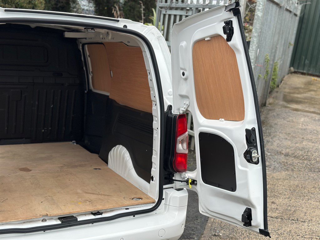 Used Vauxhall Combo 2021 for sale - 76615899: Photo 17