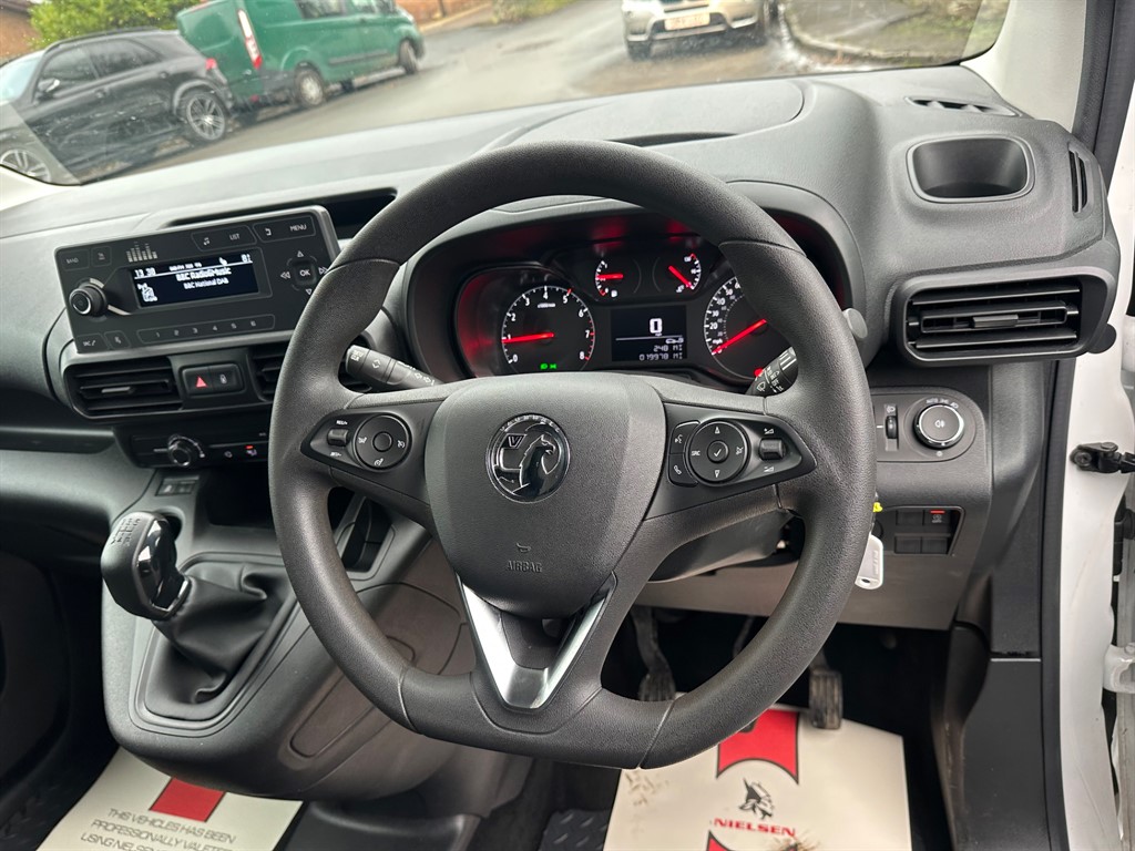 Used Vauxhall Combo 2021 for sale - 76615899: Photo 34