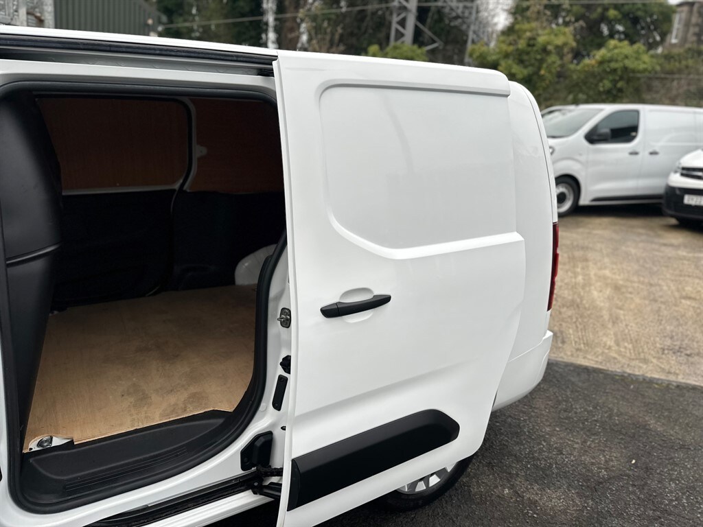 Used Vauxhall Combo 2021 for sale - 76615899: Photo 8