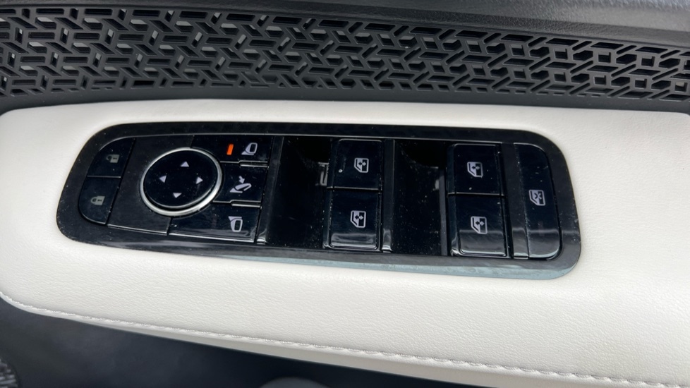 Used Nissan ARIYA 2024 for sale - 76868819: Photo 31