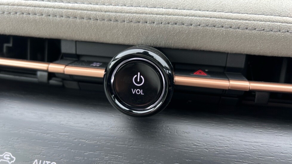 Used Nissan ARIYA 2024 for sale - 76868819: Photo 43