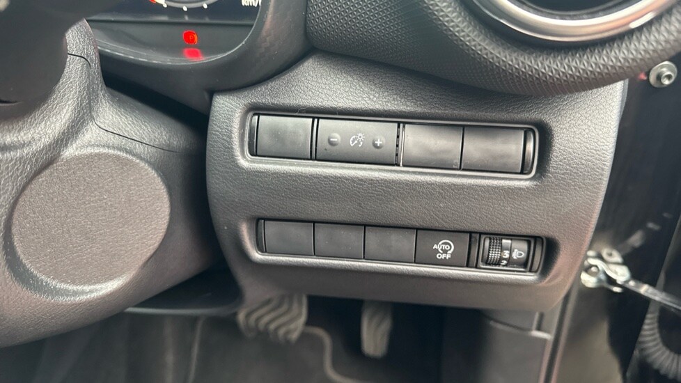 Used Nissan Juke 2024 for sale - 76140101: Photo 37