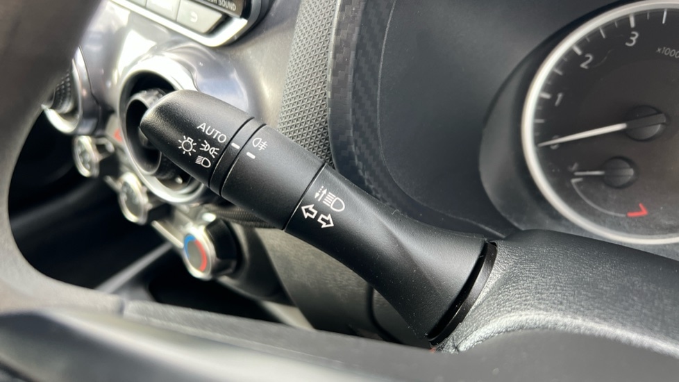 Used Nissan Juke 2023 for sale - 76311879: Photo 29