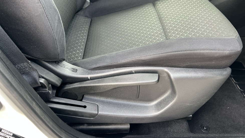 Used Nissan Juke 2023 for sale - 76311879: Photo 34