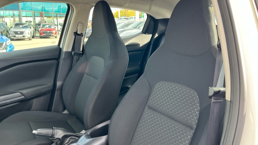 Used Nissan Juke 2023 for sale - 76311879: Photo 47