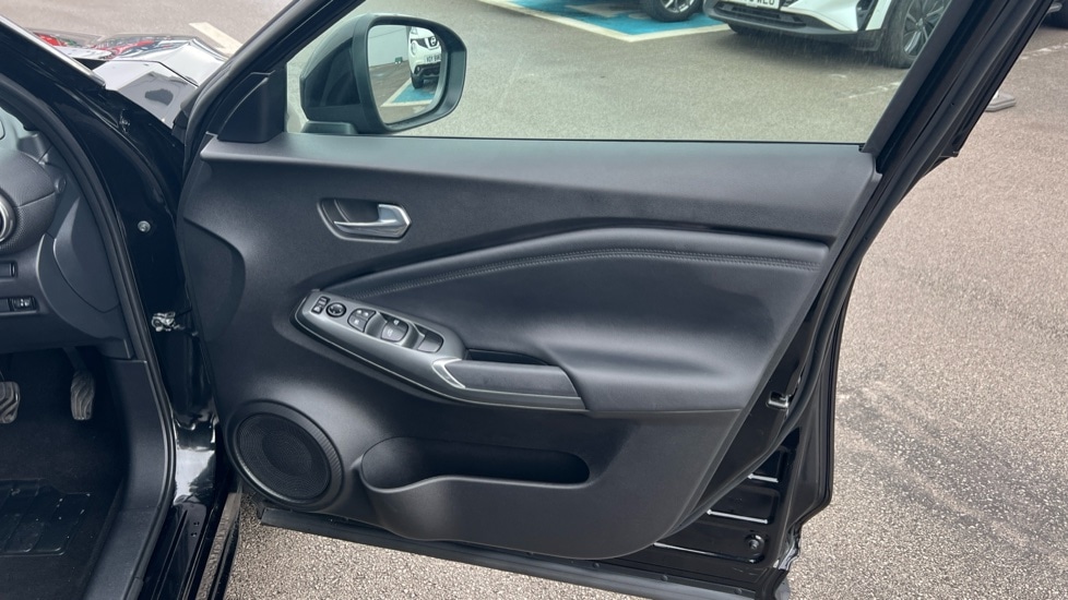 Used Nissan Juke 2024 for sale - 76873832: Photo 32