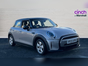 2023 - 1.5 Cooper Classic 5dr Auto [Comfort/Nav Pack]