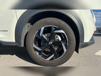 Used Nissan Juke 2023 for sale - 76140344: Photo
