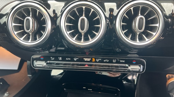 Used Mercedes-Benz A-Class 2019 for sale - 76273047: Photo 34