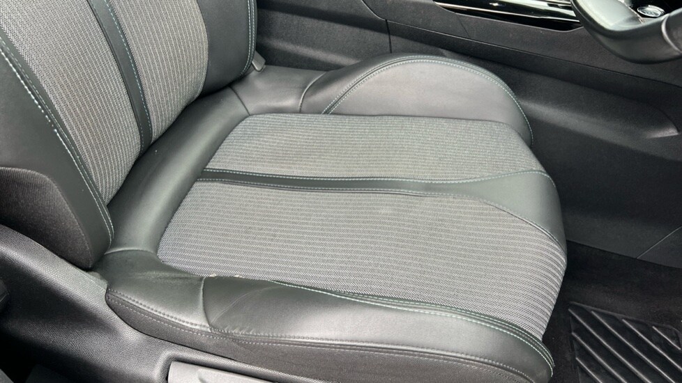 Used Peugeot 5008 2021 for sale - 76552331: Photo 31