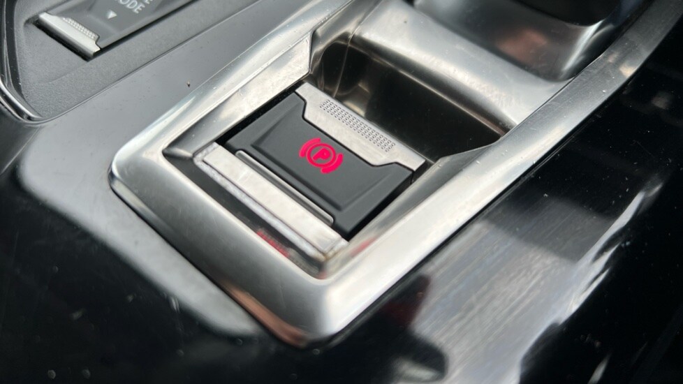 Used Peugeot 5008 2021 for sale - 76552331: Photo 44