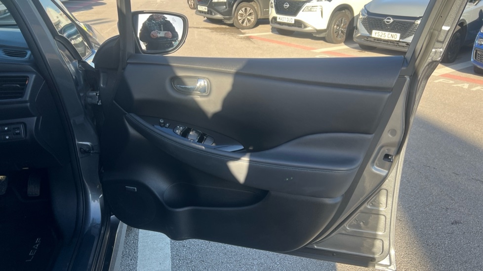 Used Nissan Leaf 2022 for sale - 76609768: Photo 32