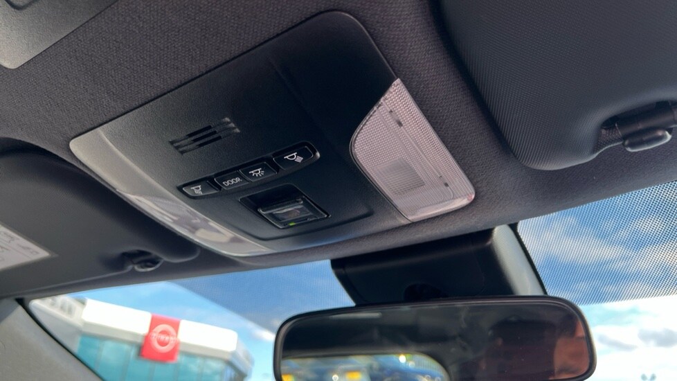 Used Toyota Corolla 2021 for sale - 76447209: Photo 31