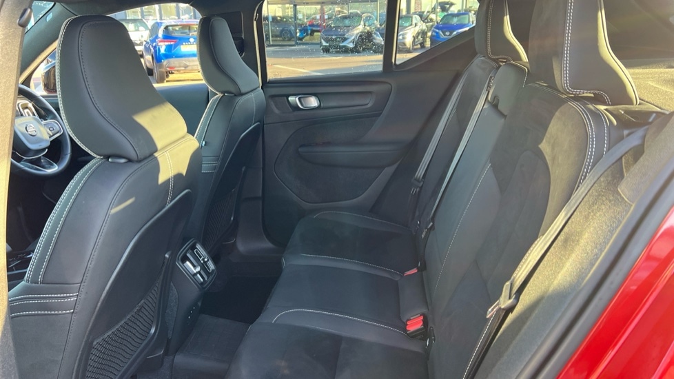 Used Volvo XC40 2024 for sale - 76872921: Photo 14