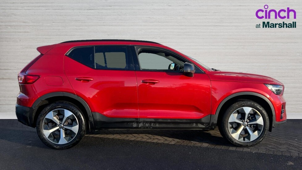 Used Volvo XC40 2024 for sale - 76872921: Photo 2
