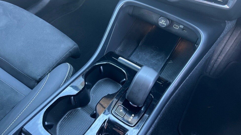 Used Volvo XC40 2024 for sale - 76872921: Photo 31