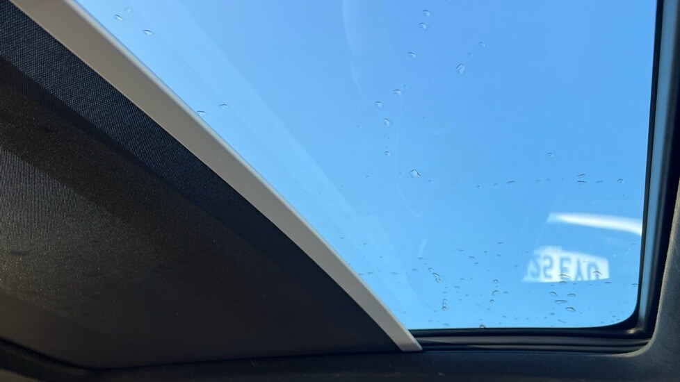 Used Volvo XC40 2024 for sale - 76872921: Photo 33