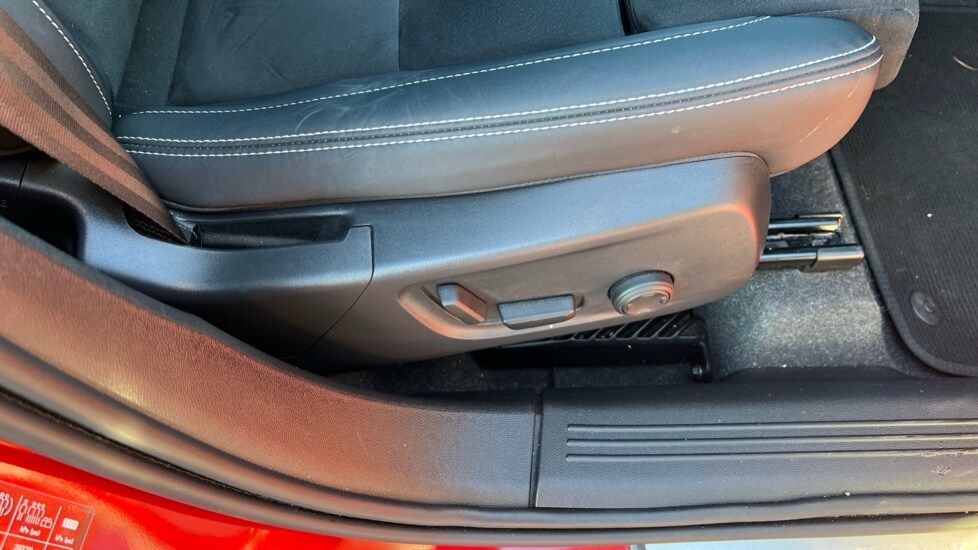 Used Volvo XC40 2024 for sale - 76872921: Photo 34