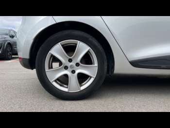 Used Renault Clio 2016 for sale - 74527680: Photo