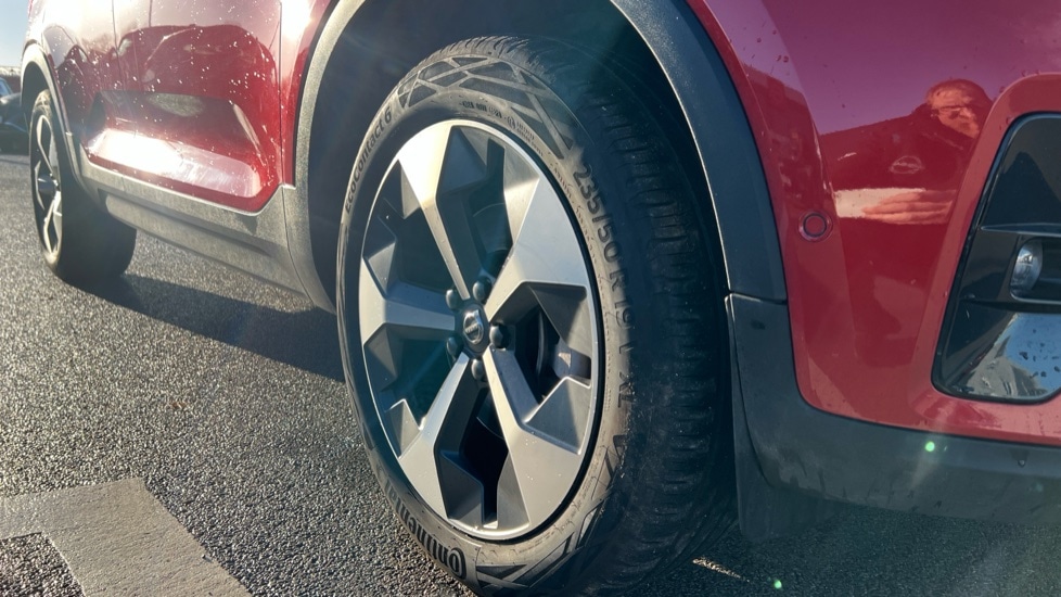 Used Volvo XC40 2024 for sale - 76684376: Photo 40