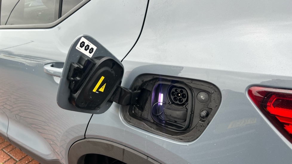 Used Volvo XC40 2022 for sale - 76927768: Photo 21