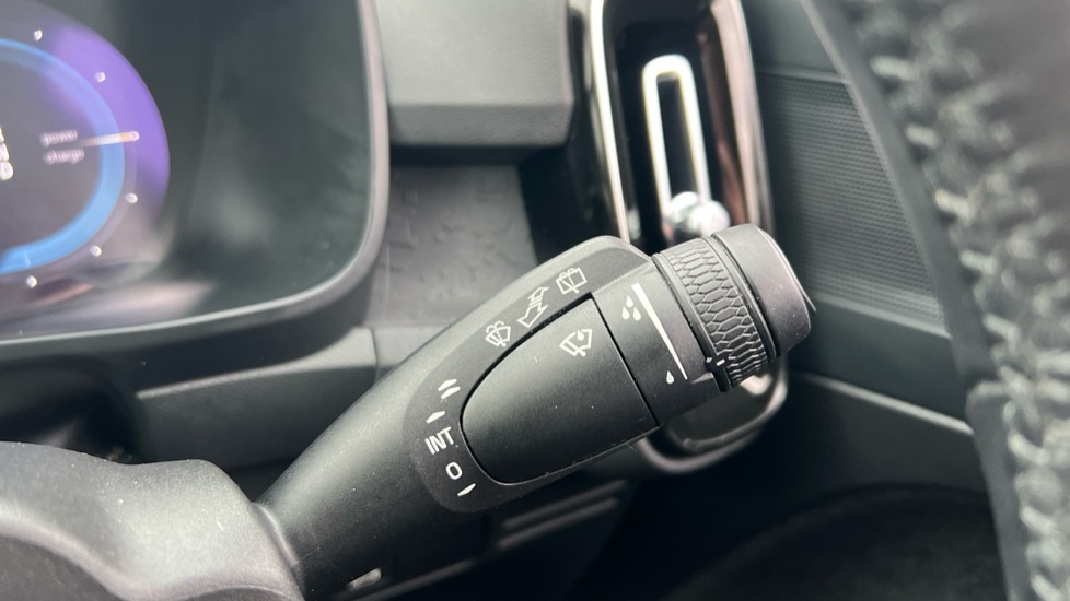 Used Volvo XC40 2022 for sale - 76927768: Photo 24