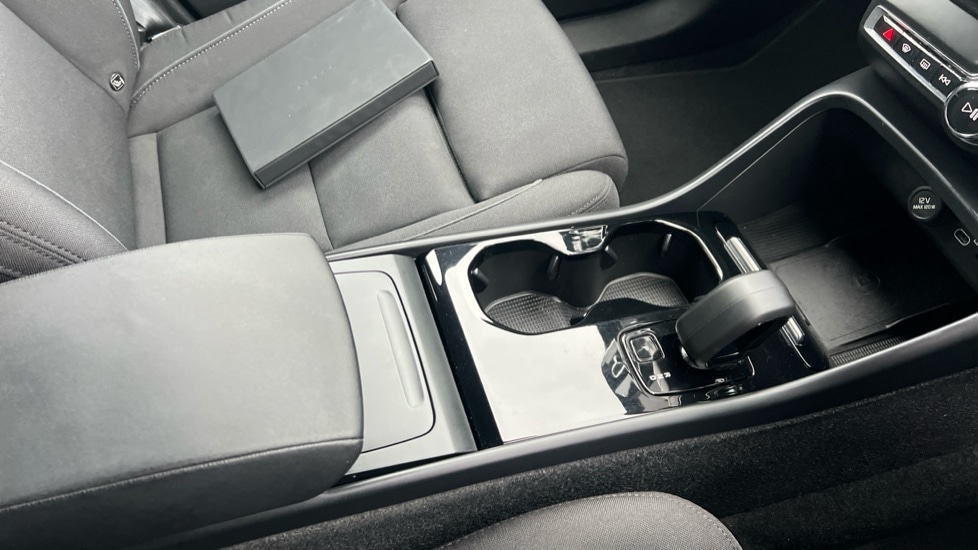 Used Volvo XC40 2022 for sale - 76927768: Photo 28