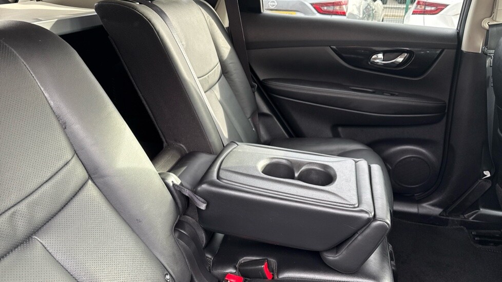 Used Nissan X-Trail 2019 for sale - 76928070: Photo 38