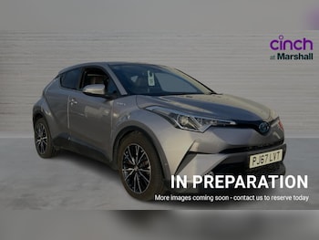 Used Toyota C-HR 2017 for sale - 77042845: Photo