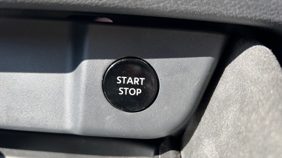 Used Nissan Qashqai 2024 for sale - 76868248: Photo 39